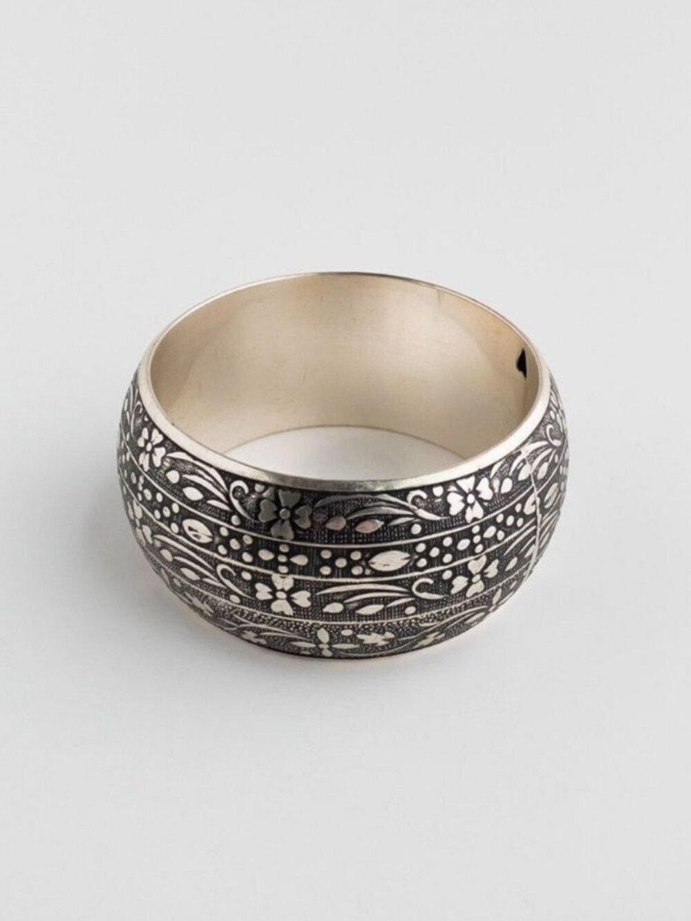 Vintage Silver Plated Wide Floral Engraved Cuff Bangle Statement Bracelet - Picture 9 of 13